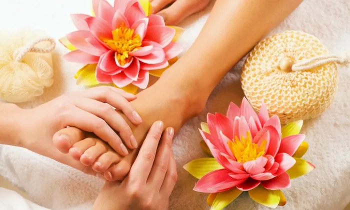 2-Hour spa package for two at Vhi Skin & Spa Overport