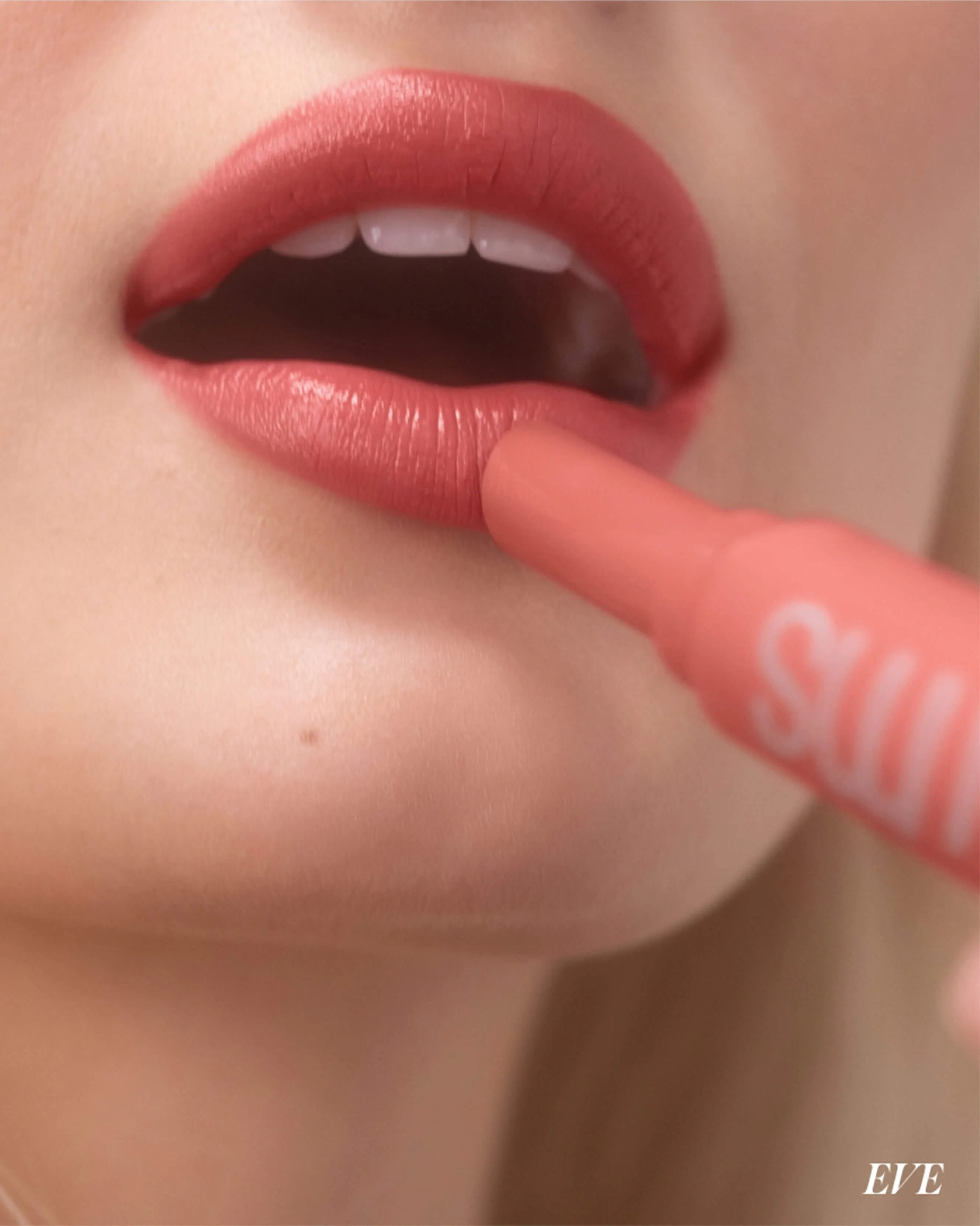 Legendary Serum Lipstick - The Nudes