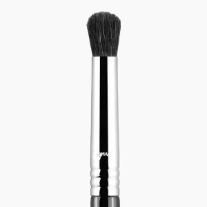 Sigma Beauty E39 Buff and Blend Brush