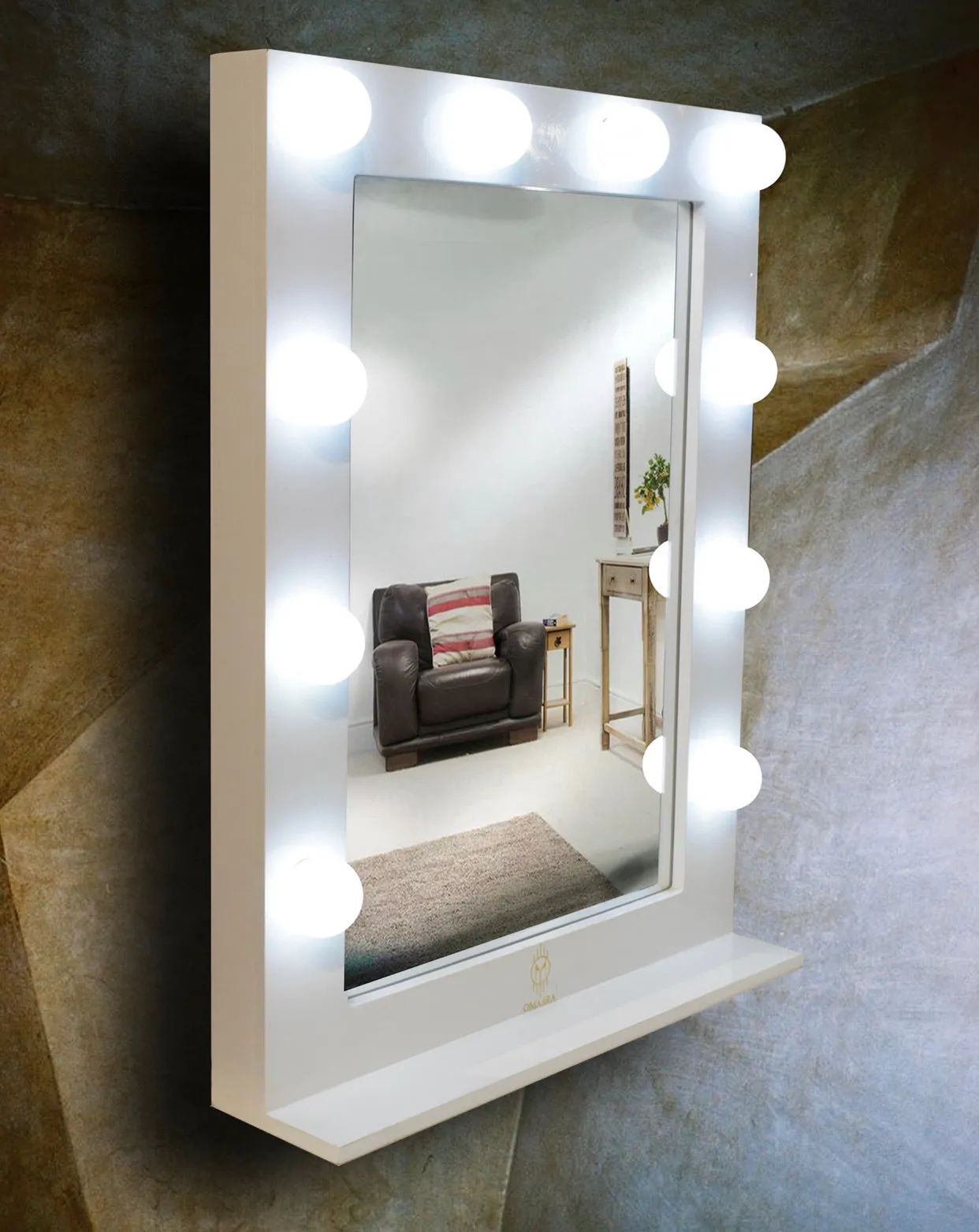 THE MAKEUP NINJA | HOLLYWOOD MIRROR WITH LED LIGHTS
